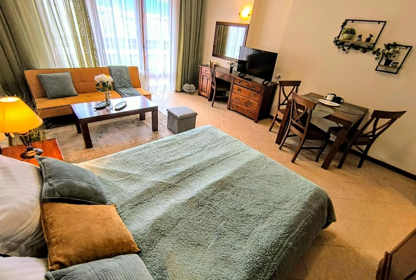 Aparthotel 6 Luxury Spa Apartments Top Resort Bansko - Incl Wellness